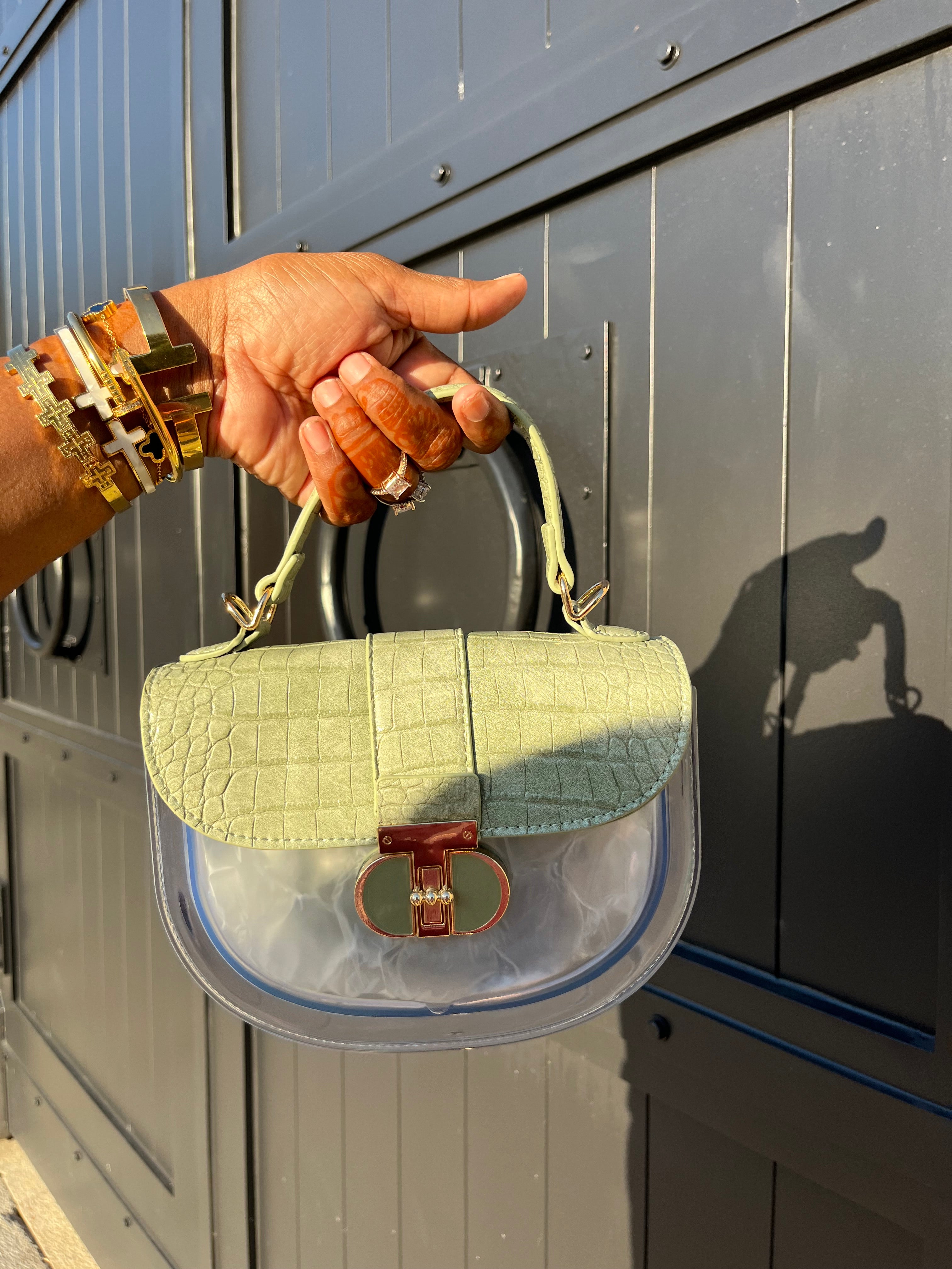 Le Luxe Carryall 1